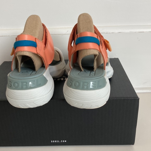 Sorel Explorer Blitz Stride Sandals, size 6.5 - Picture 3 of 7